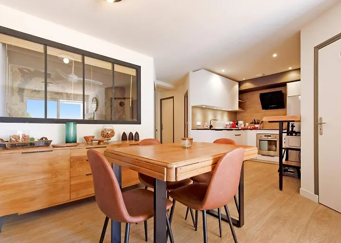 Juan Les Pins Confort Et Commodites Daire